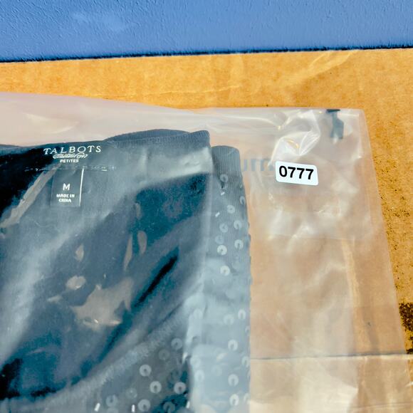 Talbots Petite Black Sequined Tank Top Woman M Petite Silk Nylon Spandex SPARKLE - Picture 10 of 10